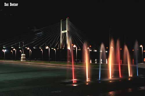 Fountain 2003 27 good